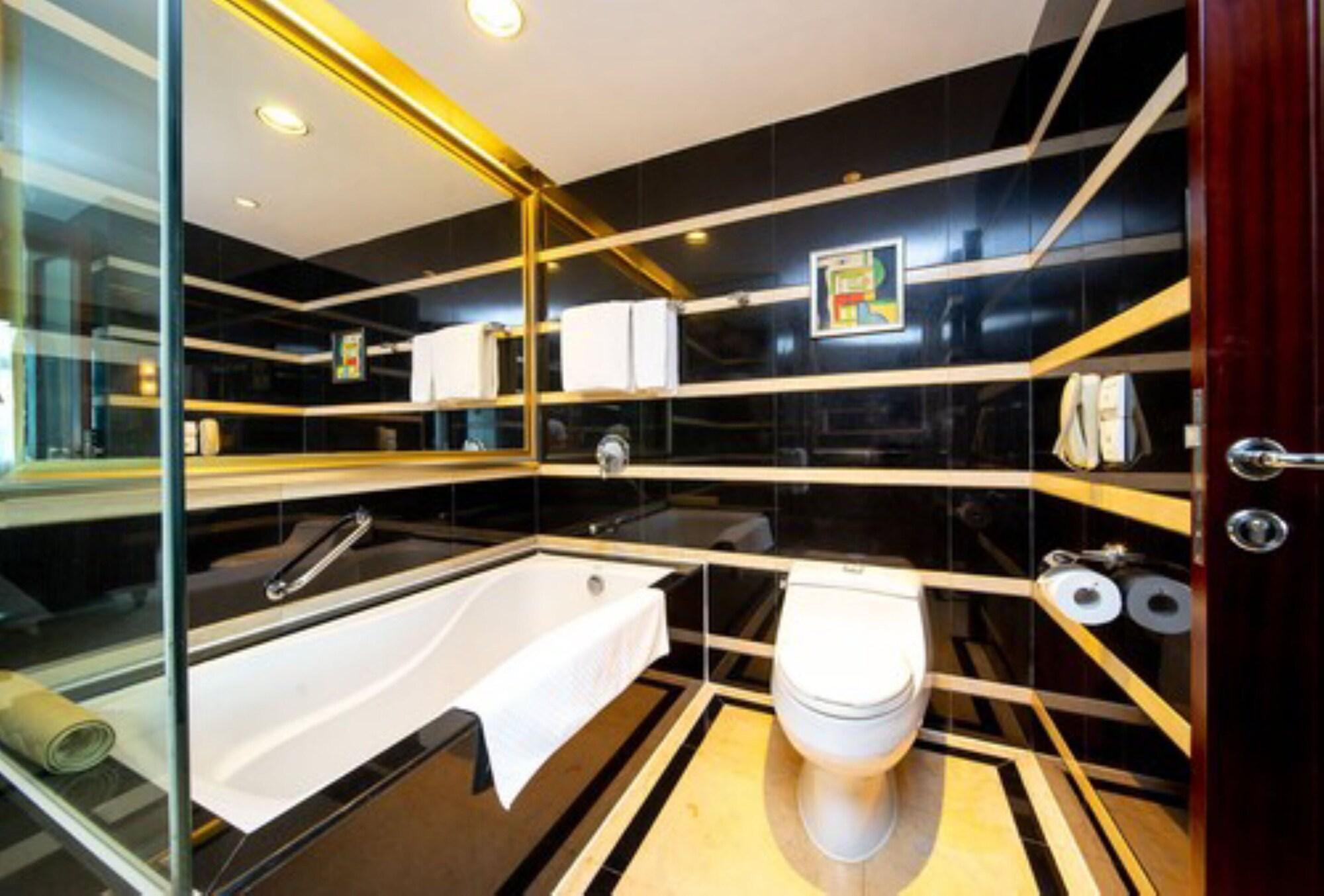Grand International Hotel Гуанчжоу Экстерьер фото