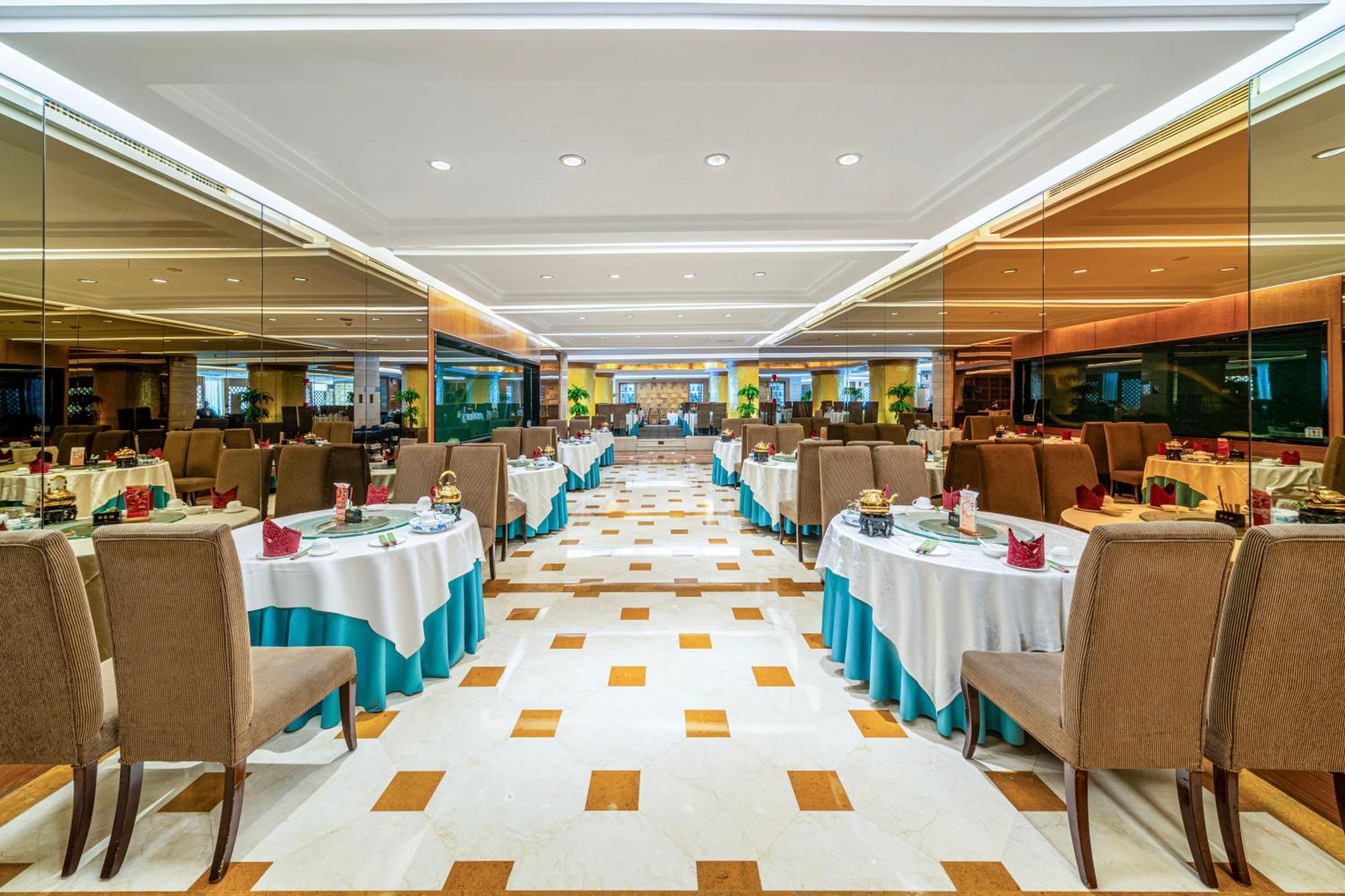 Grand International Hotel Гуанчжоу Экстерьер фото