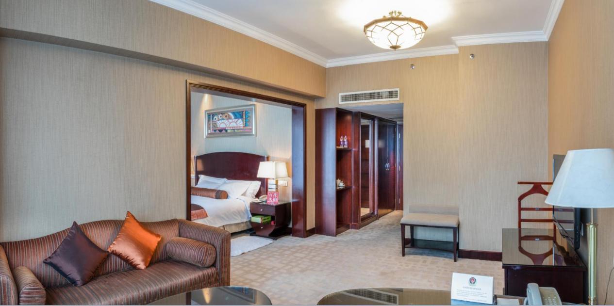 Grand International Hotel Гуанчжоу Экстерьер фото