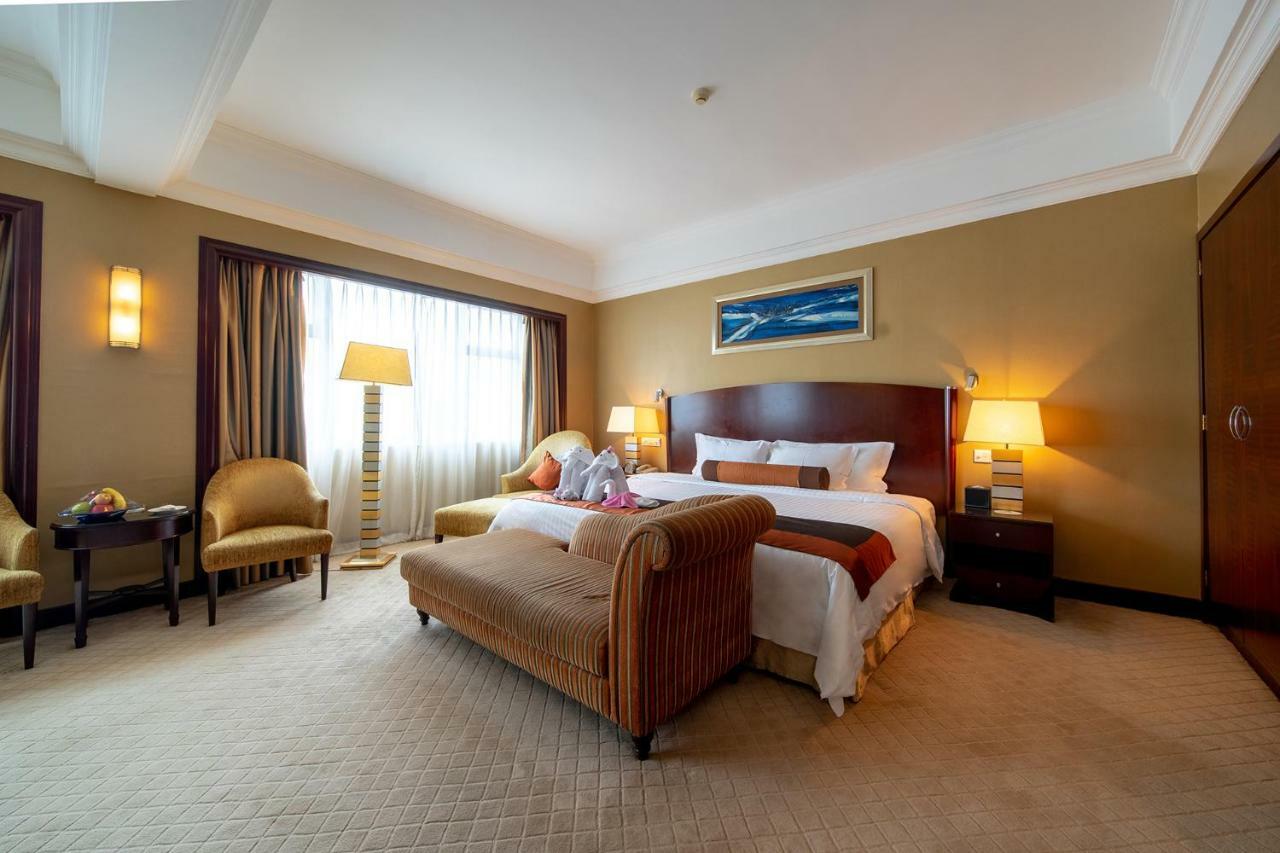 Grand International Hotel Гуанчжоу Экстерьер фото
